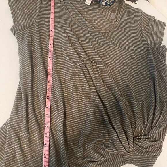 World Unity dress top, size XXL with scarf - Picture 7 of 7